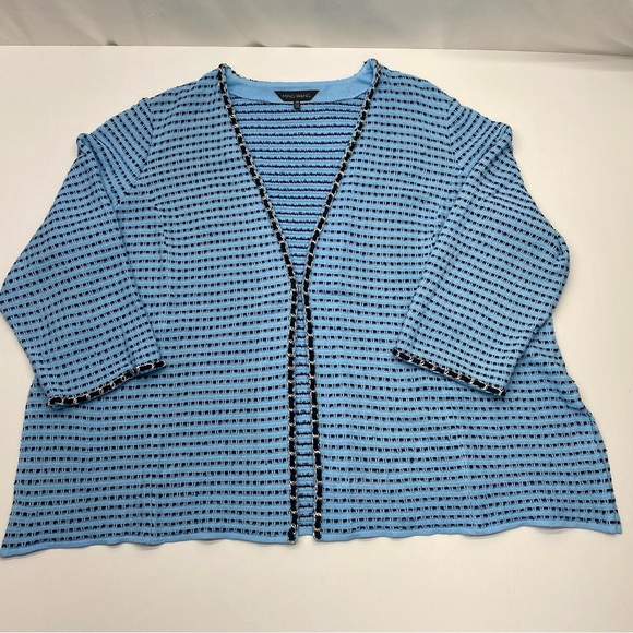 Ming Wang Women’s Light Blue and Black Textured Cardigan 2X Front Hook Closure - Picture 4 of 16